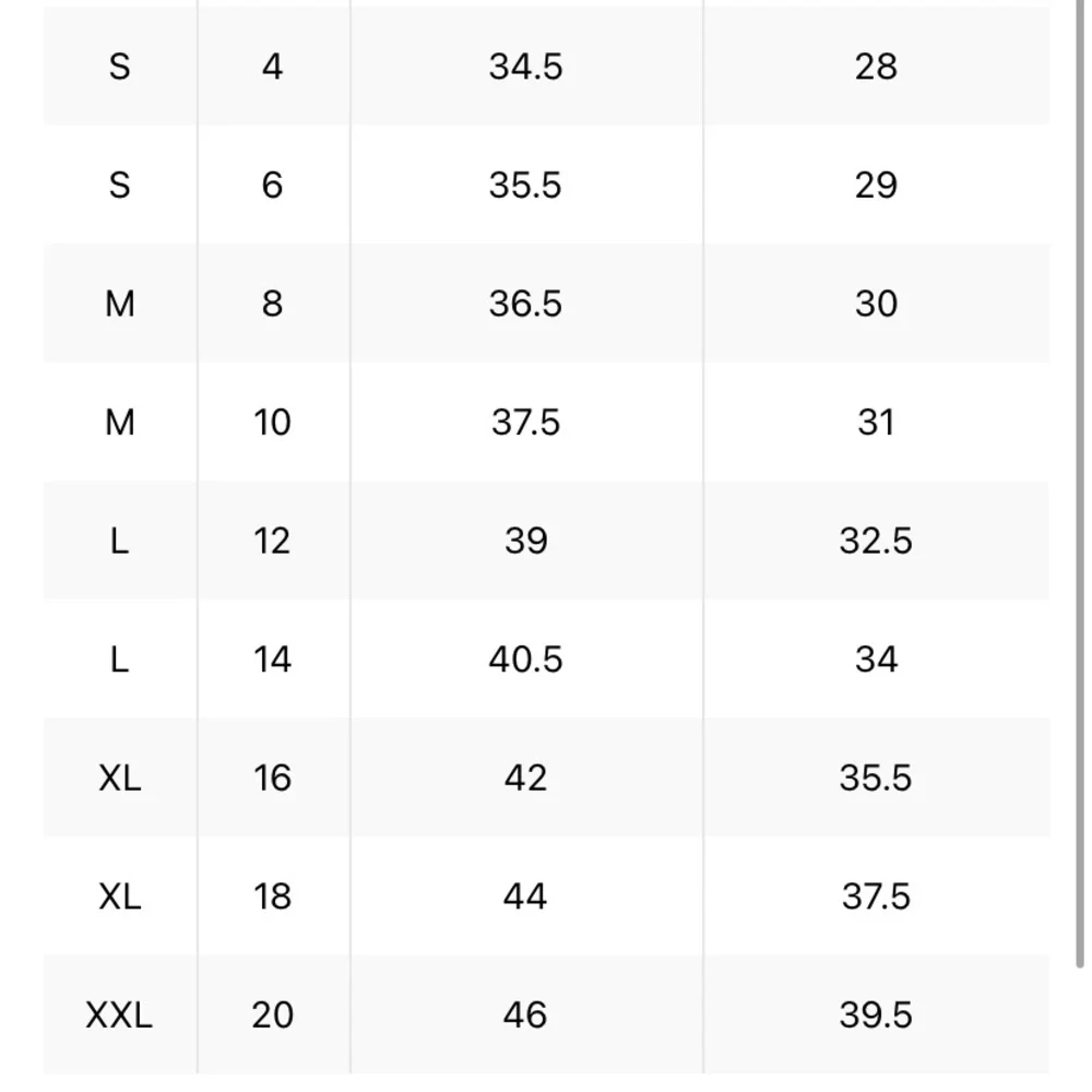 Gorgeous Woman’s Hot Fuchsia Pink 3/4 Ruched Sleeve Tailored Blazer - Picture 4 of 10